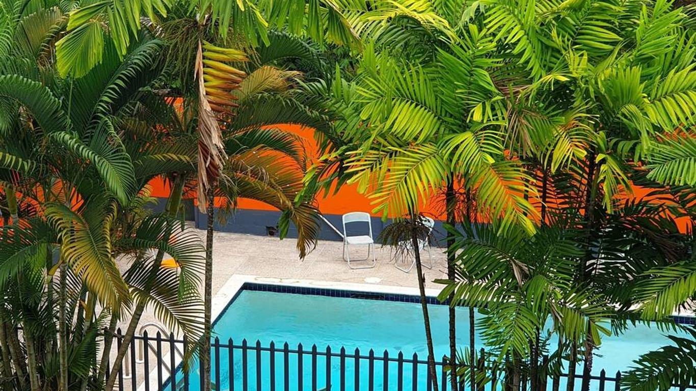 Queen's Comfort Inn
