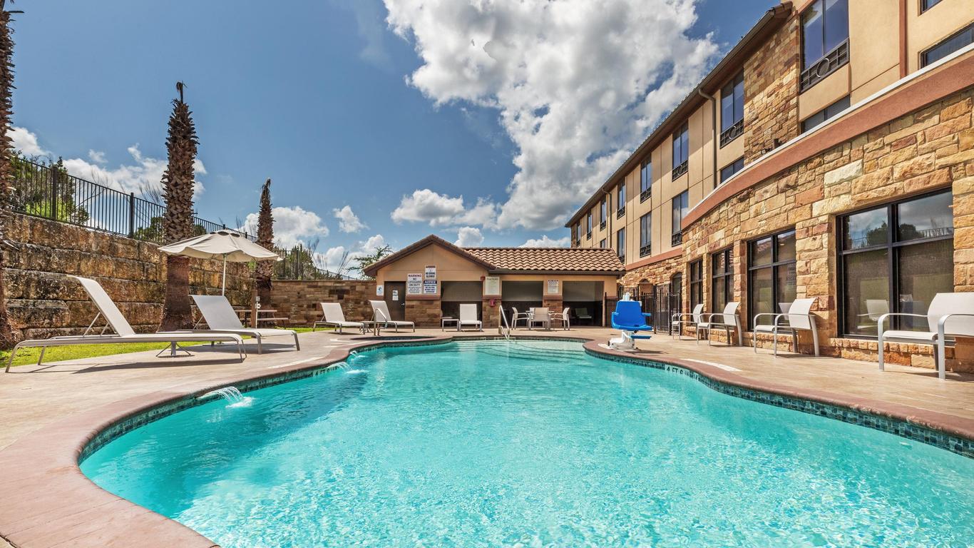 Holiday Inn Express & Suites Austin Nw - Lakeway, An IHG Hotel