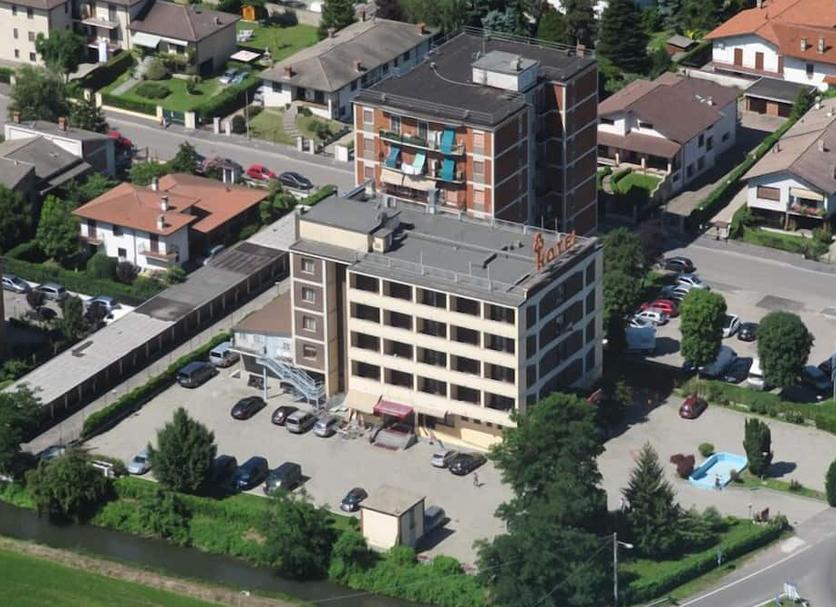 Building Photo