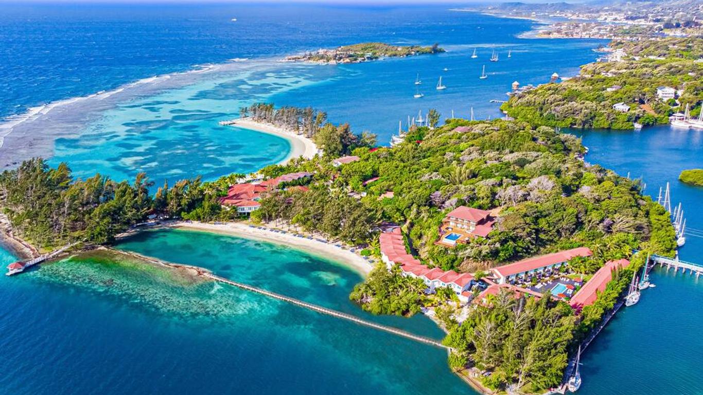 Fantasy Island Beach Resort from $103. Coxen Hole Hotel Deals