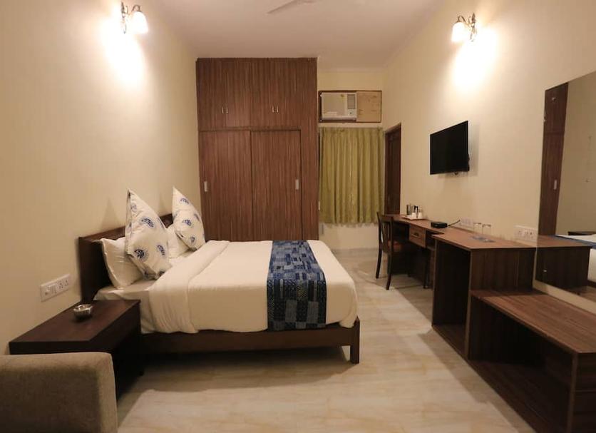 Bedroom Photo