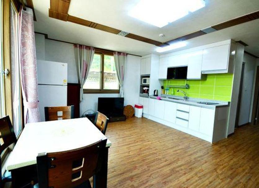 Kitchen Photo