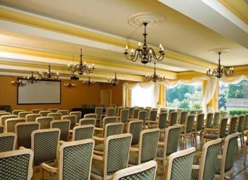 Conference room Photo
