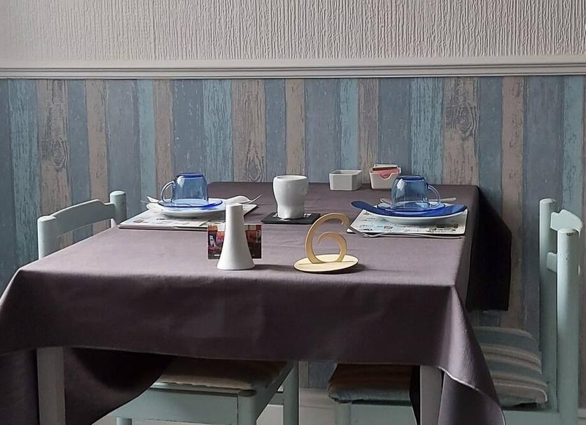 Dining room Photo