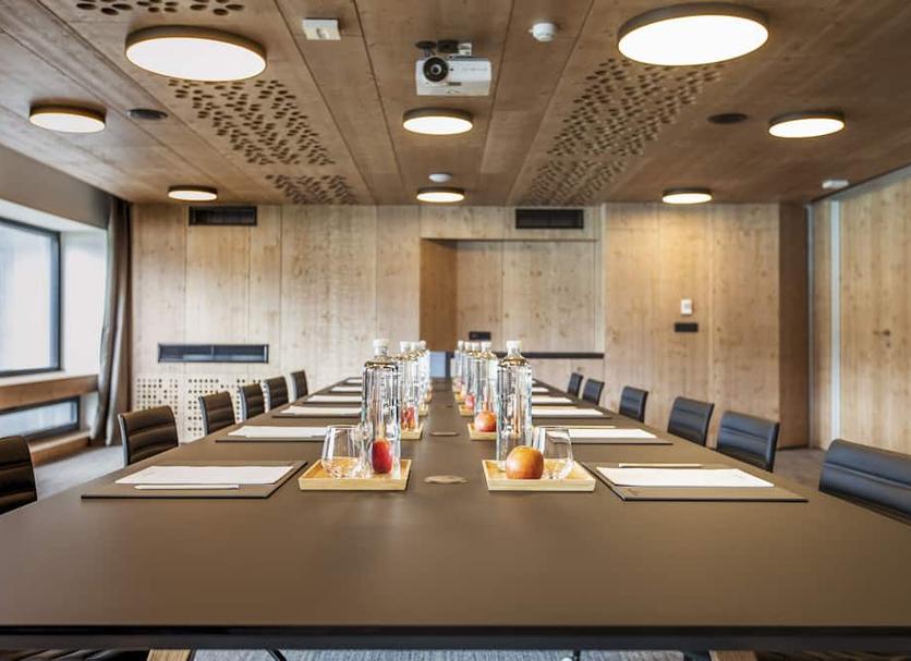 Conference room Photo