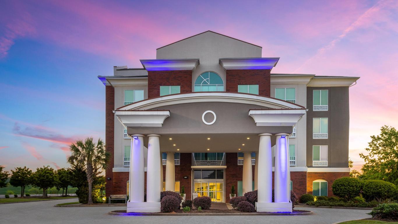 Holiday Inn Express & Suites Newberry