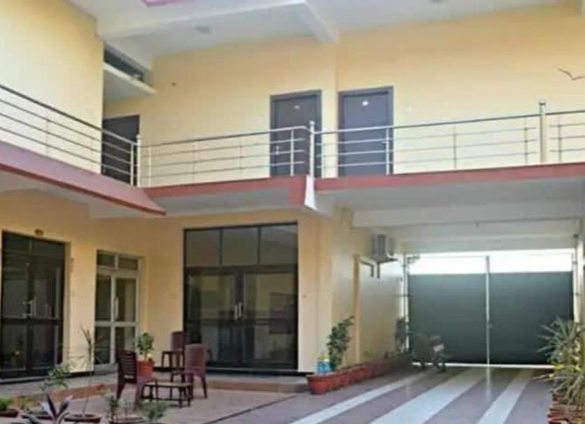 Building Photo