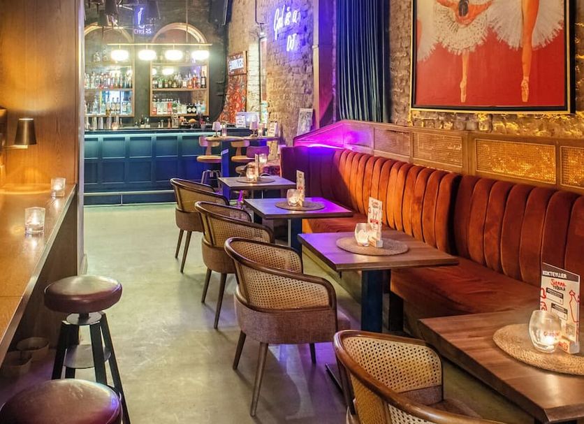Restaurant Photo