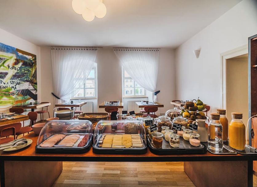 Buffet Photo