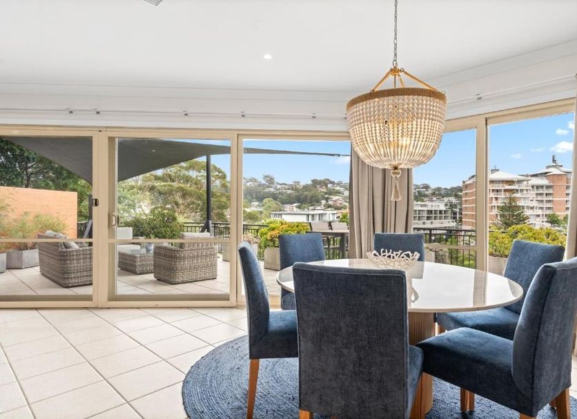 Dining room Photo