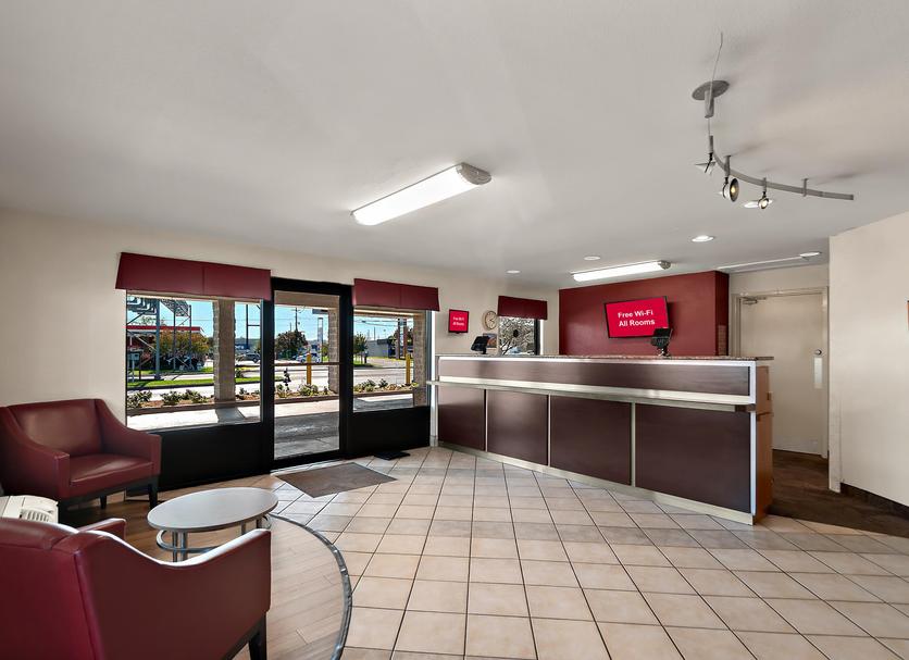 Front desk Photo