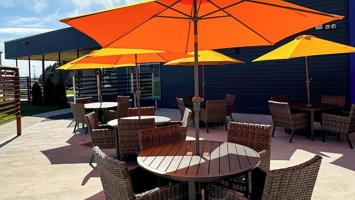 Quality Inn & Conference Centre Kingston Central