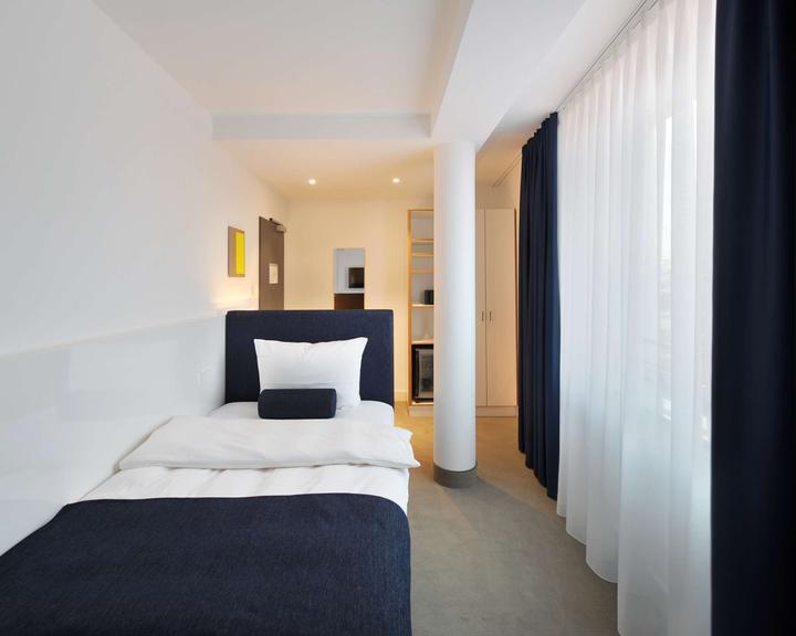 vi vadi hotel bayer 89 57 munich hotel deals reviews kayak