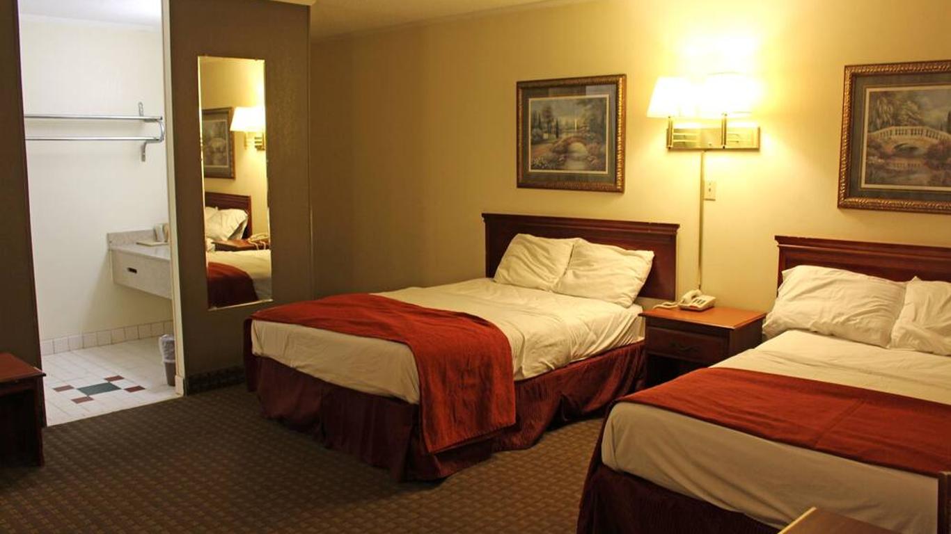 Lake View Inn & Suites