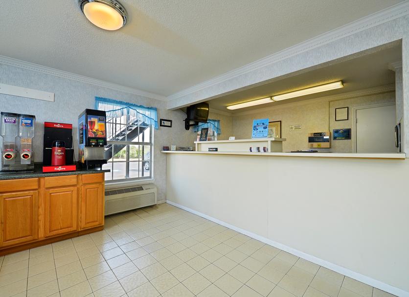 Front desk Photo