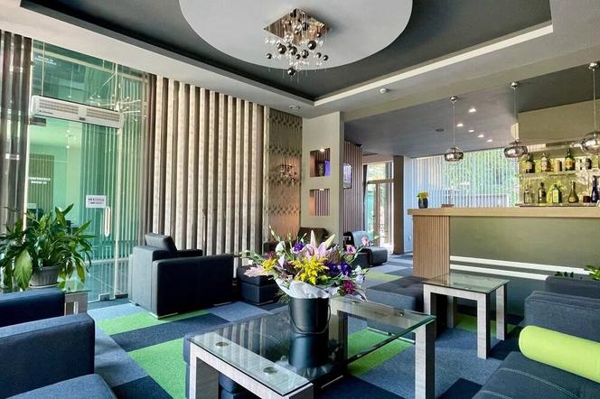 Expo Hotel