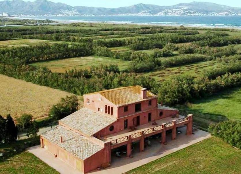 Outdoors view Photo