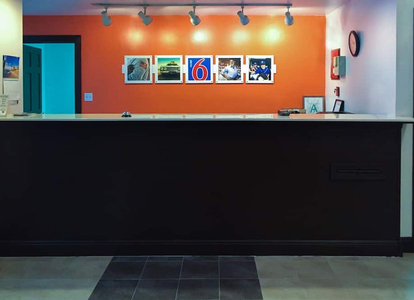 Front desk Photo