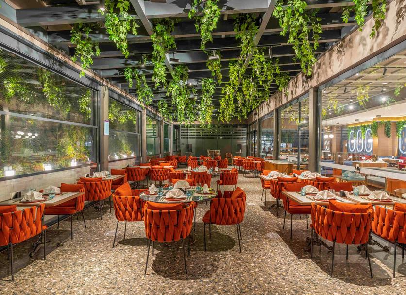 Restaurant Photo