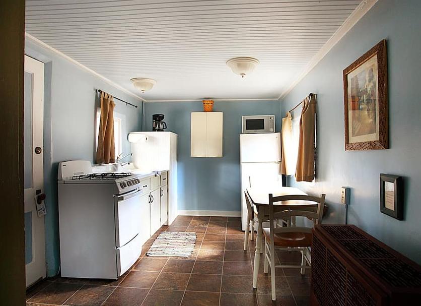 Kitchen Photo