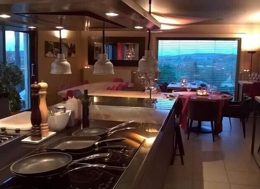 Kitchen Photo
