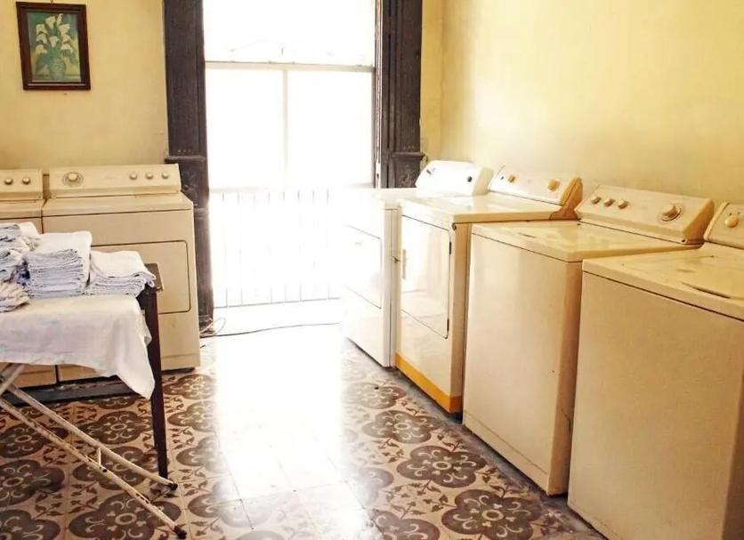 Laundry facility Photo
