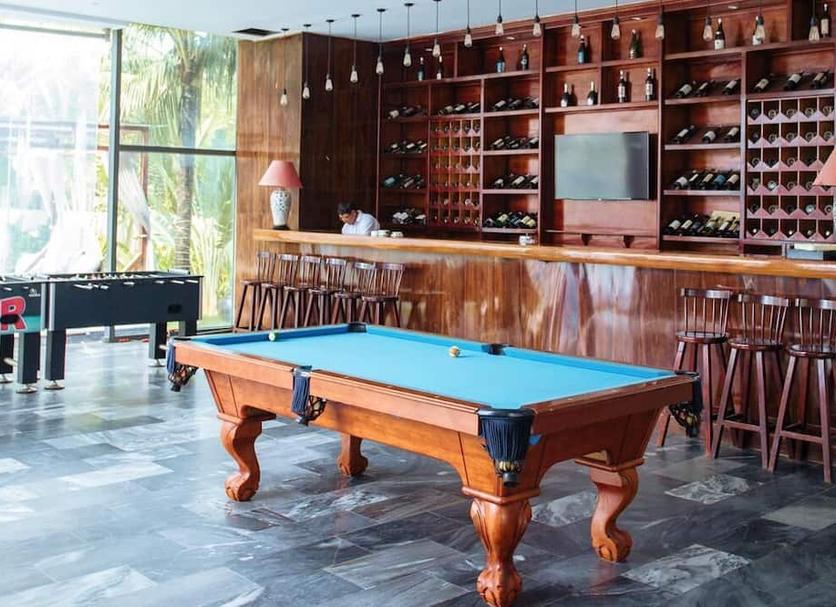 Bar Photo