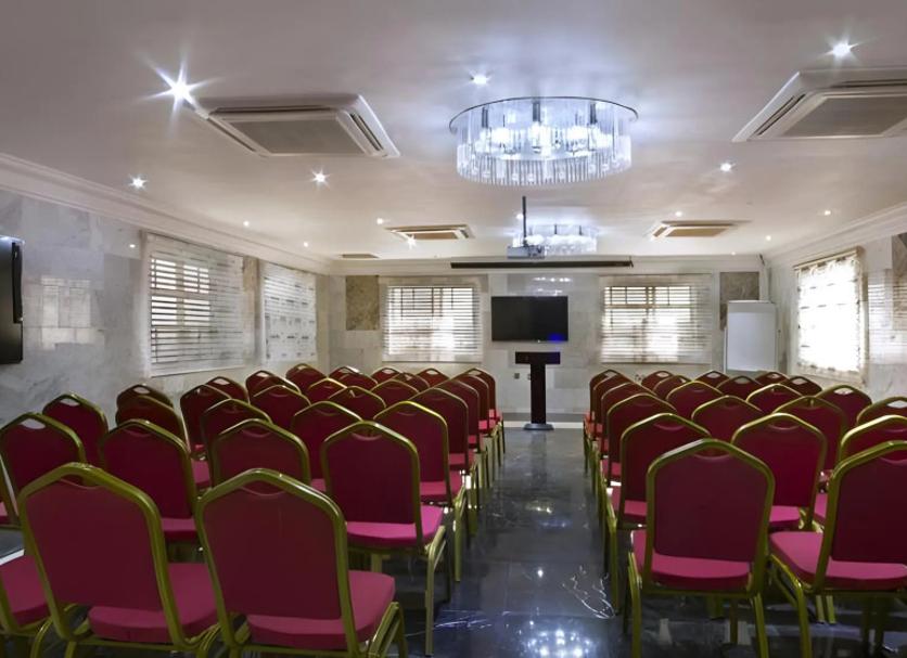 Conference room Photo