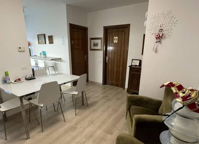 Dining room Photo