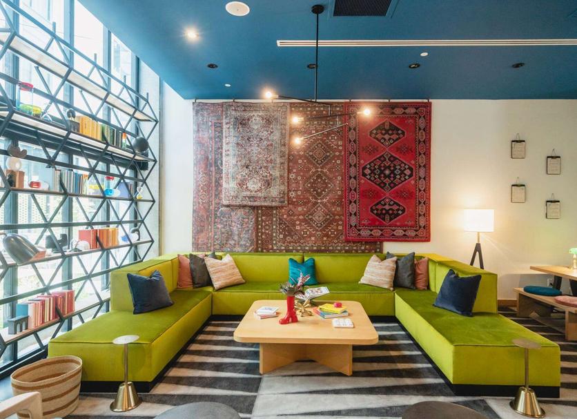 Lounge Photo