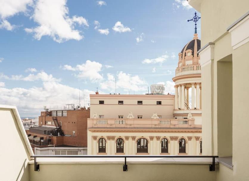 Balcony Photo