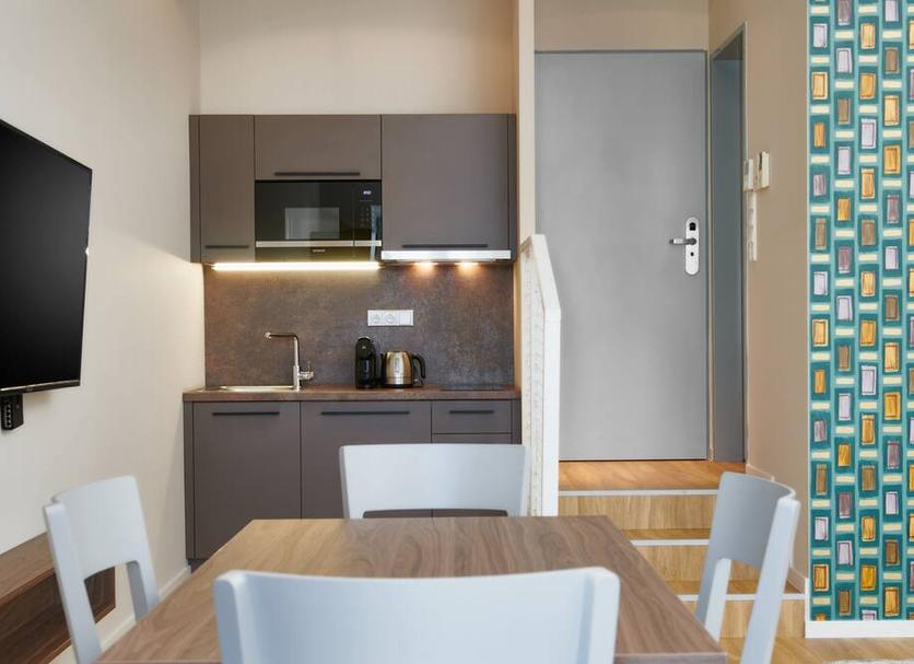 Kitchen Photo