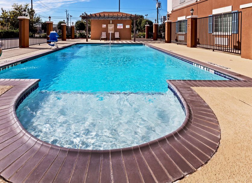 Candlewood Suites Baytown By IHG pool with hot tub and lounge area in Baytown