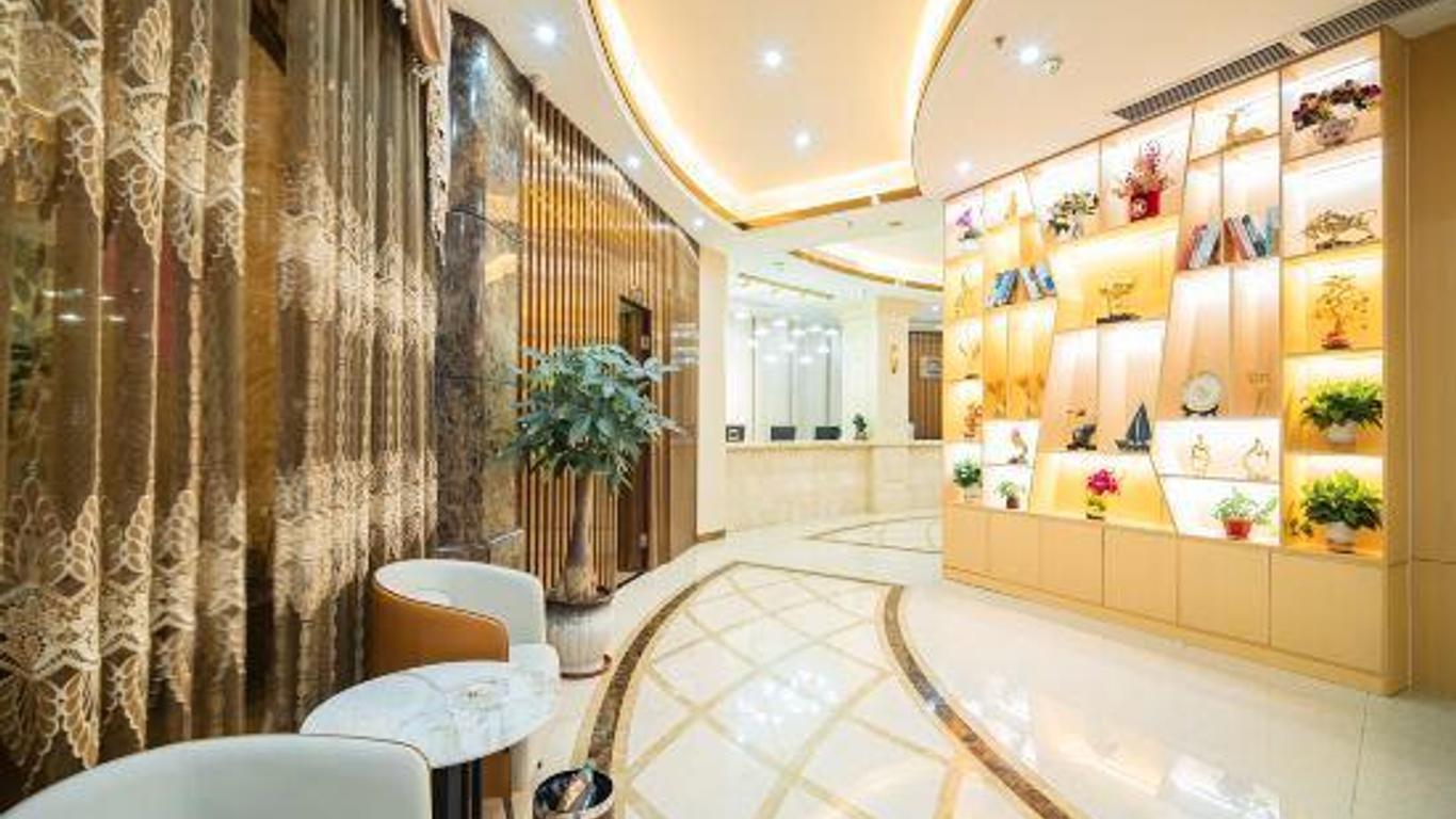 Fortune Hotel