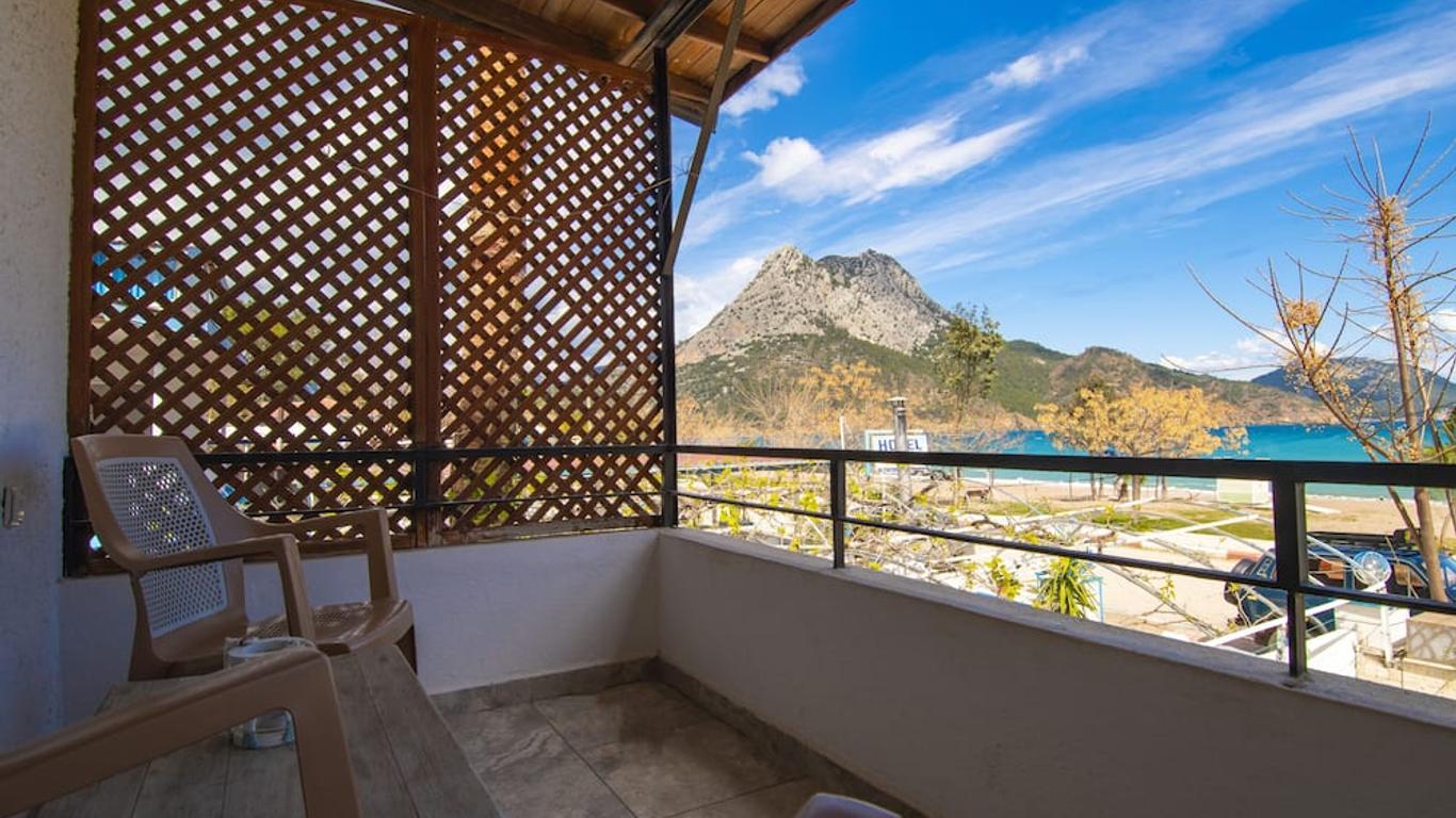 Ceneviz Hotel