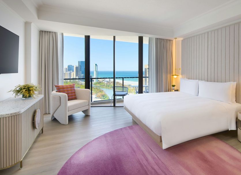 Marriott Vacation Club at Surfers Paradise room with ocean and skyline view, king bed and chair