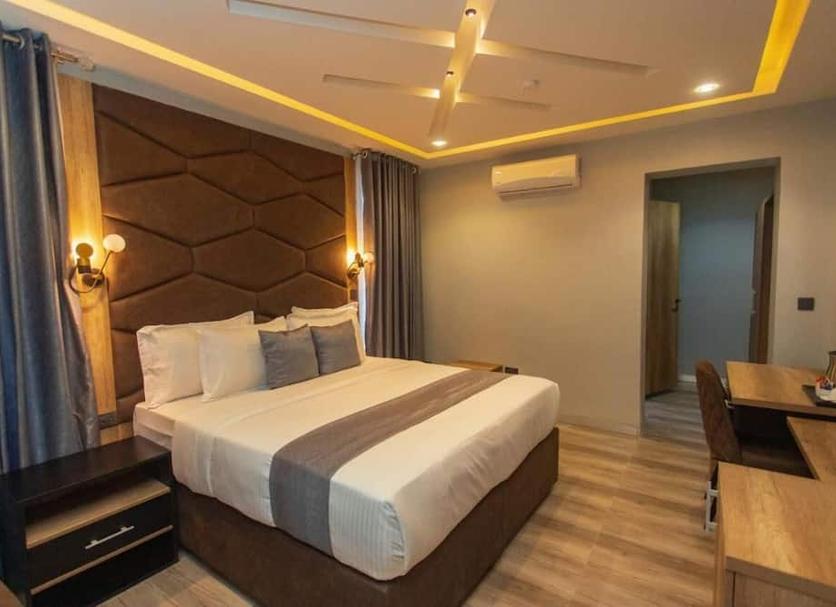 Bedroom Photo