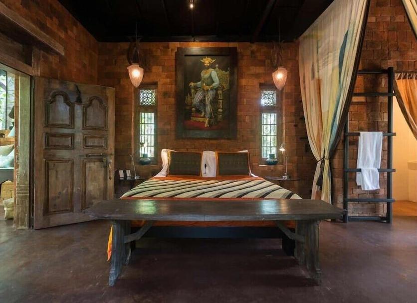 Dining room Photo