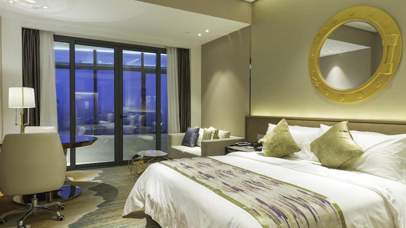 Shanghai Ship Hotel