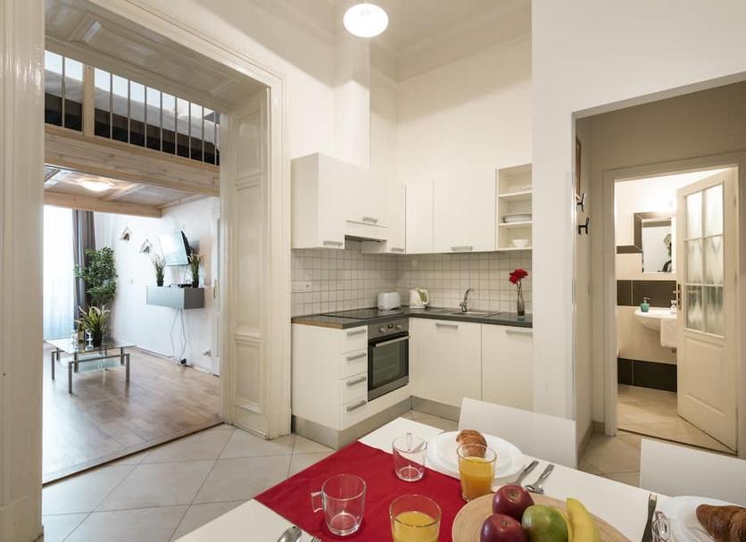 Kitchen Photo