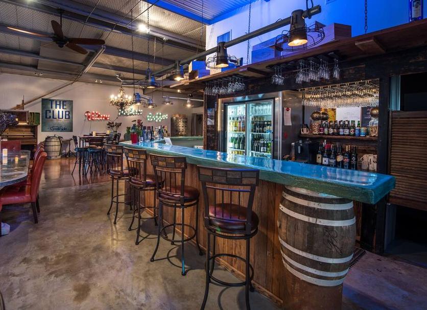 Bar Photo