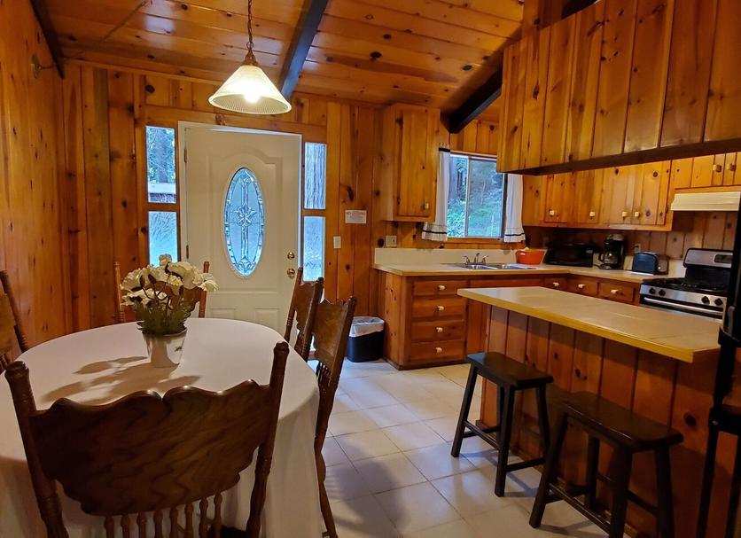 Dining room Photo