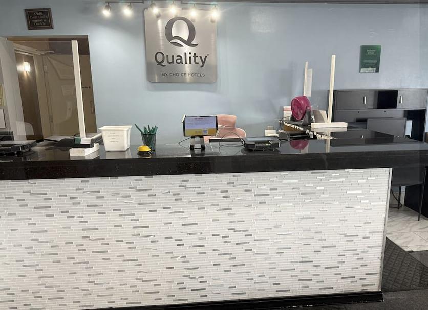 Front desk Photo