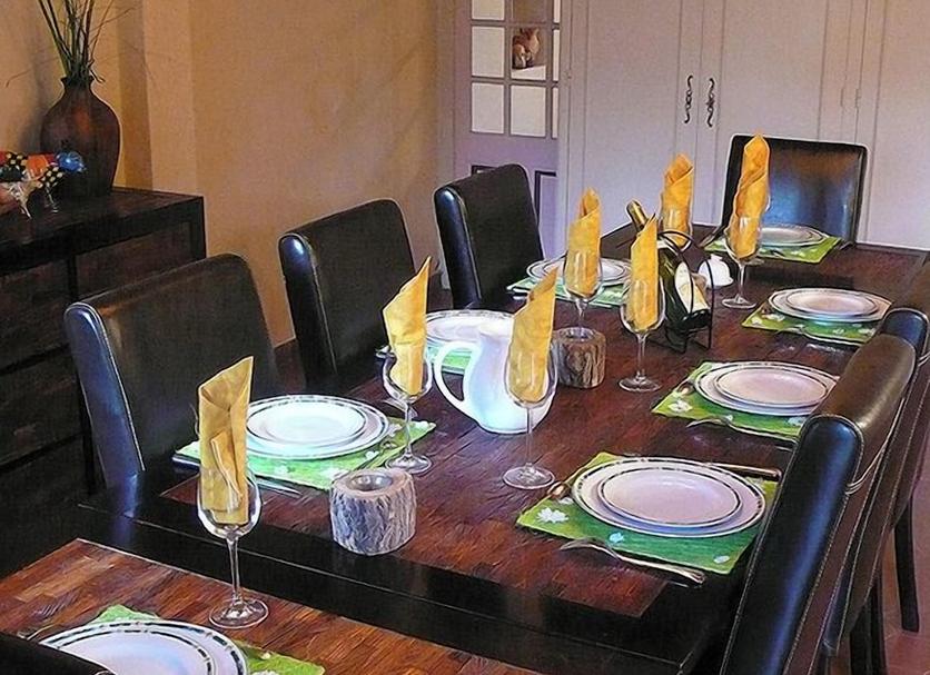 Dining room Photo