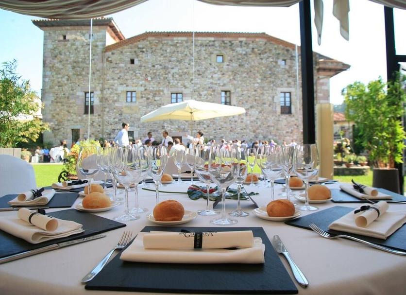 Banquet hall Photo