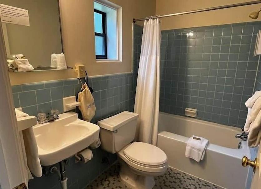 Bathroom Photo