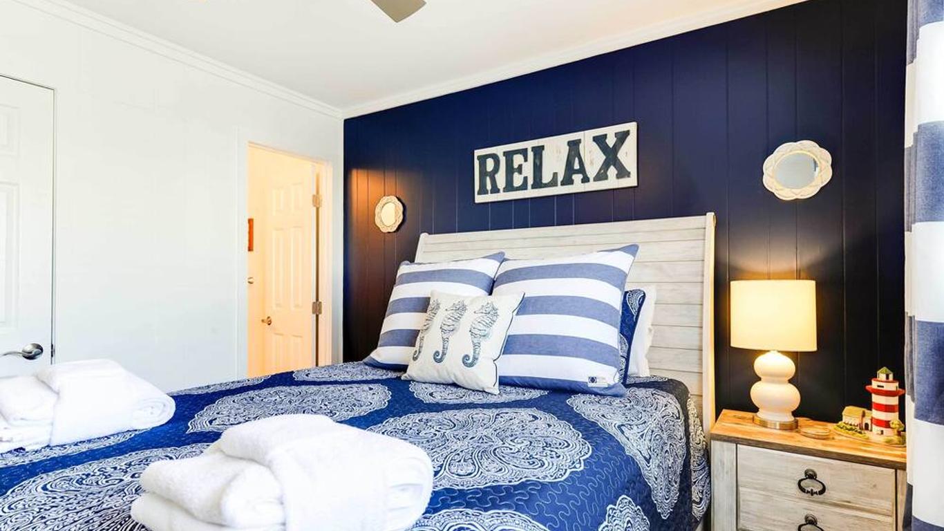 Walk to Beach Hilton Head Resort Condo with Pools!