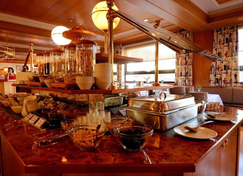 Restaurant Photo