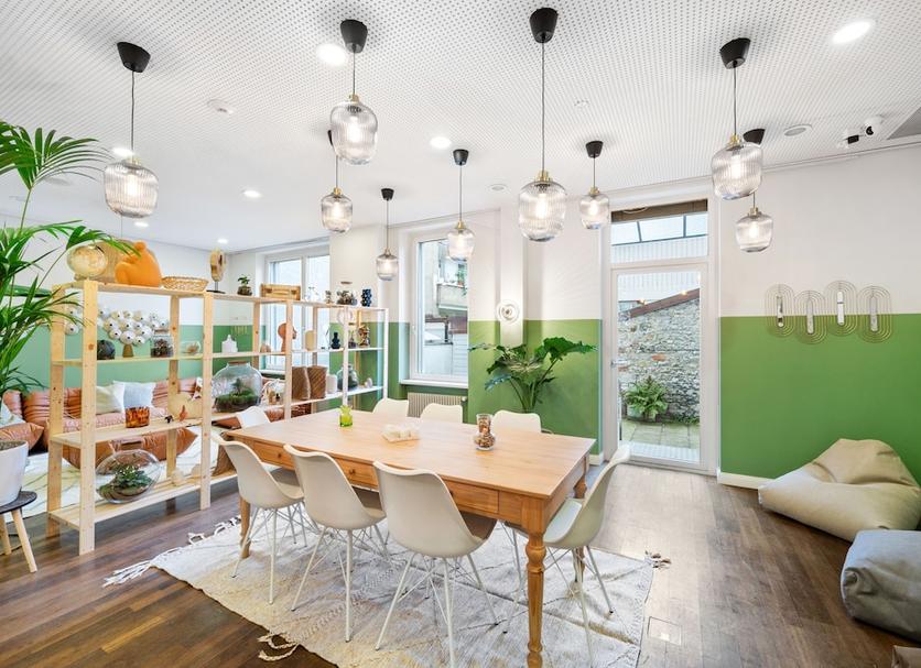 Dining room Photo