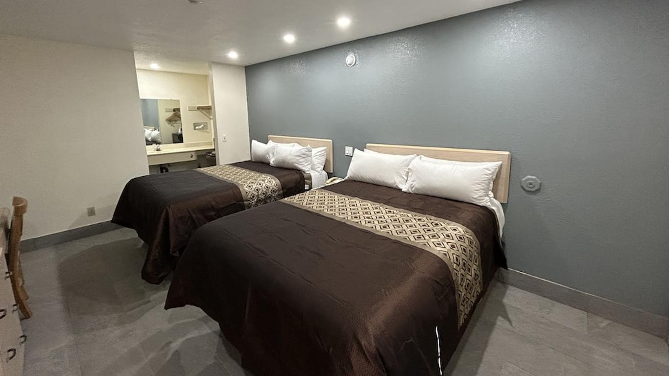 California Inn & Suites Adelanto Us 395